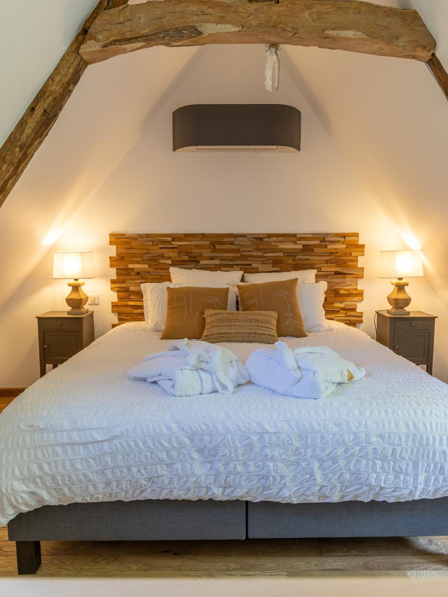 Le Domaine D'Angerville - Chambres D'Hotes Δωμάτιο φωτογραφία